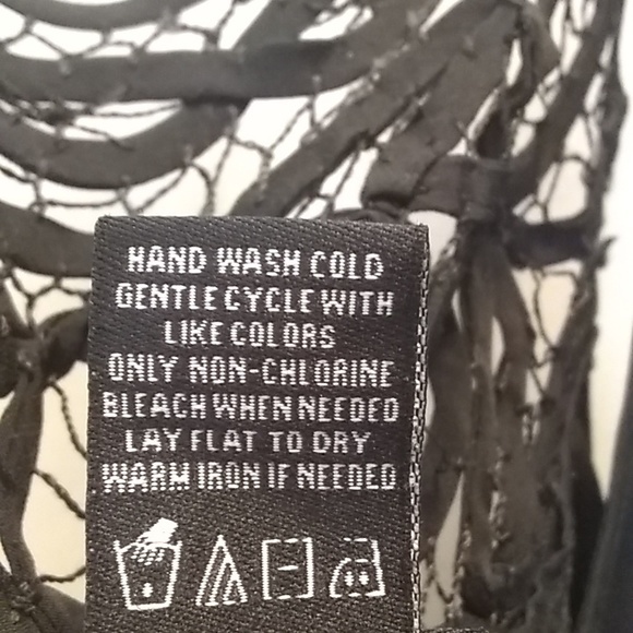 FINAL MARKDOWN Decorative back torrid top 3 3x - Picture 8 of 9